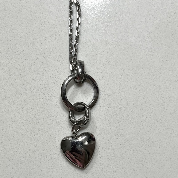 Fossil NWOT heart necklace - Picture 2 of 5